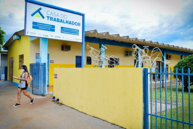 Casa do Trabalhador oferece 12 vagas para auxiliar de logística em Agrícola de Costa Rica