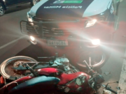 Jovem colide moto de frente com viatura da PM durante fuga para não ser preso em Costa Rica