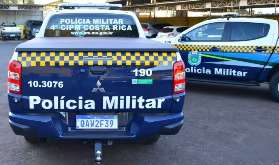 Jovem com tornozeleira eletrônica, é preso ao se envolver em briga e enfrentar policiais em Costa Rica