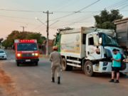 Caminhão de coleta seletiva de Chapadão do Sul sofre grave acidente na cidade