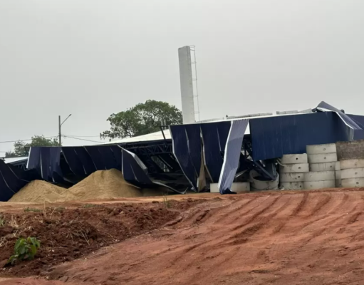 Temporal causou destruição em Paraiso das Aguas