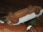 Motorista perde controle e cai em canal ao desviar de outro veiculo em Chapadão do Sul