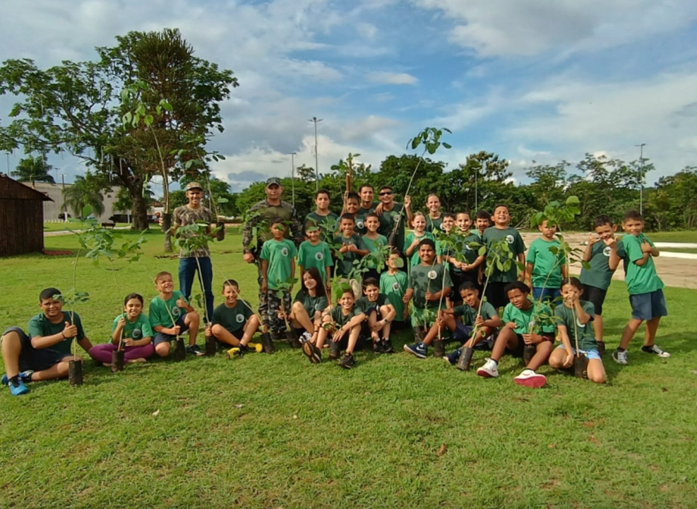 Blitz Educativa em Costa Rica comemora os 25 anos do Projeto Florestinha de MS
