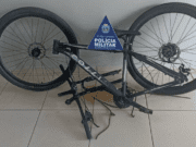 PM de Costa Rica prende três jovens por furto e um homem por receptação