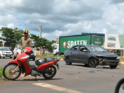 Jovem de 19 anos ficou ferido em acidente de moto na rotatória da MS