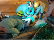 Bombeiros atendem duas quedas de motociclistas neste final de semana