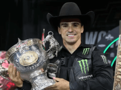 José Vitor Leme faz história e é tricampeão mundial de montaria em touros pela PBR