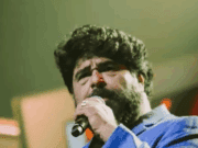 Cantor Fabiano, da dupla com César Menotti, capota carro na BR-040