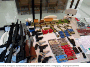 Federal apreende arsenal e pedras preciosas em ação contra fraude na Saúde