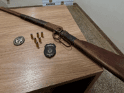 Polícia Civil apreende espingarda em residência durante ação em Chapadão do Sul