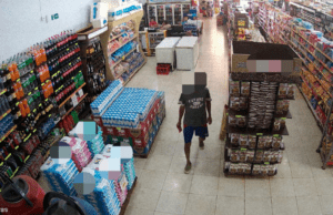 Homem furta em supermercado e acaba preso pela PC em Chapadão do Céu