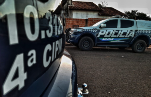 Desentendimento em imóvel termina com dois homens feridos em Costa Rica